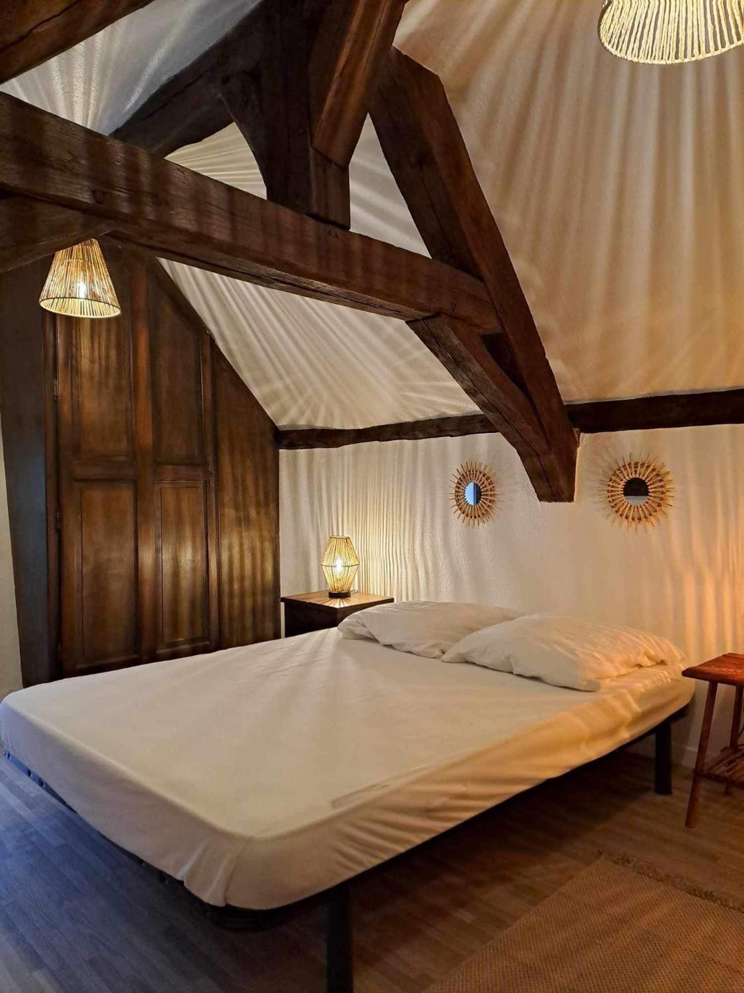 Les Chaumieres Du Chene Hotel Pouillé Kültér fotó